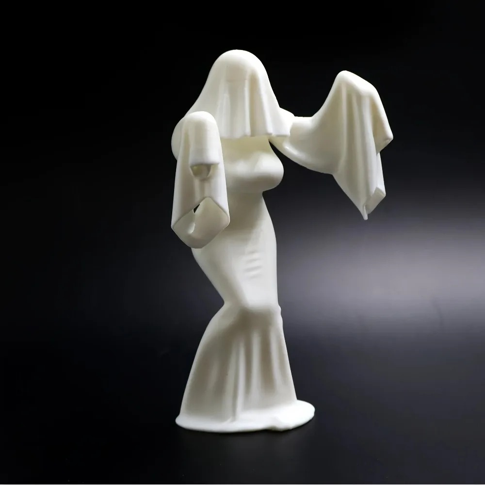3D Printed Female Ghost Figuri - Art Craft New Year reseña y precio