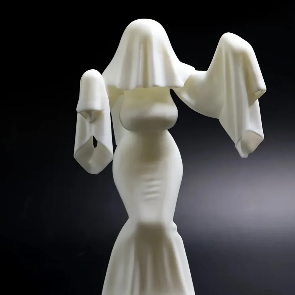 3D Printed Female Ghost Figuri - Art Craft New Year reseña y precio