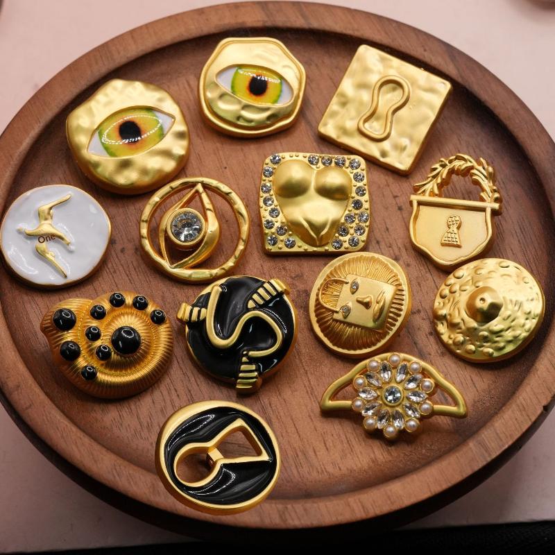 New Vintage Metal Button Artis - Art Craft Girl reseña y precio