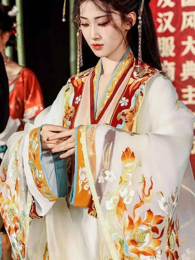 Ming Dynasty Hanfu Embroidery  - Art Craft Store reseña y precio